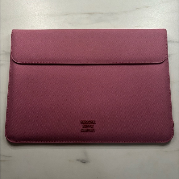 Herschel Supply Company laptop sleeve - Picture 1 of 2